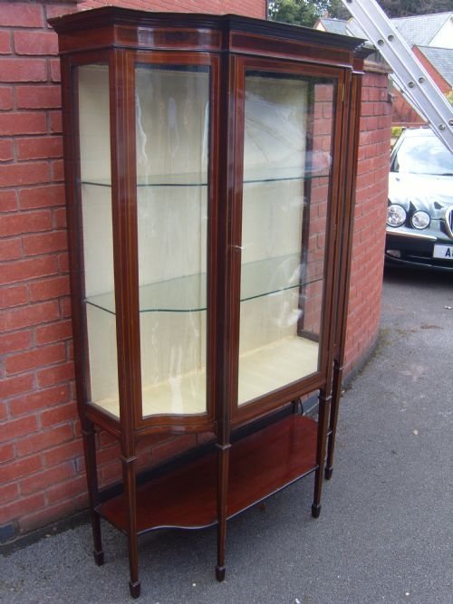 Display Cabinet